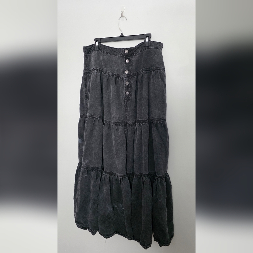 Free People Dreamweaver Denim Maxi Skirt Tier Ruffle Buttons Black